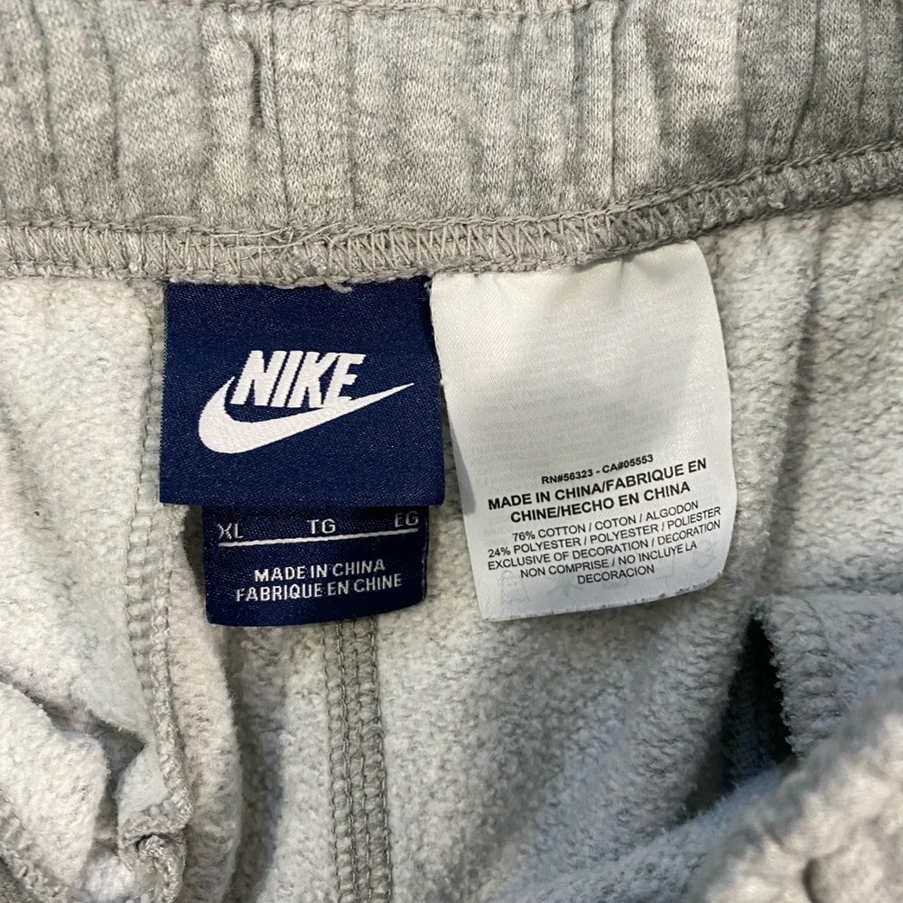NIKE Swoosh Boys Shorts